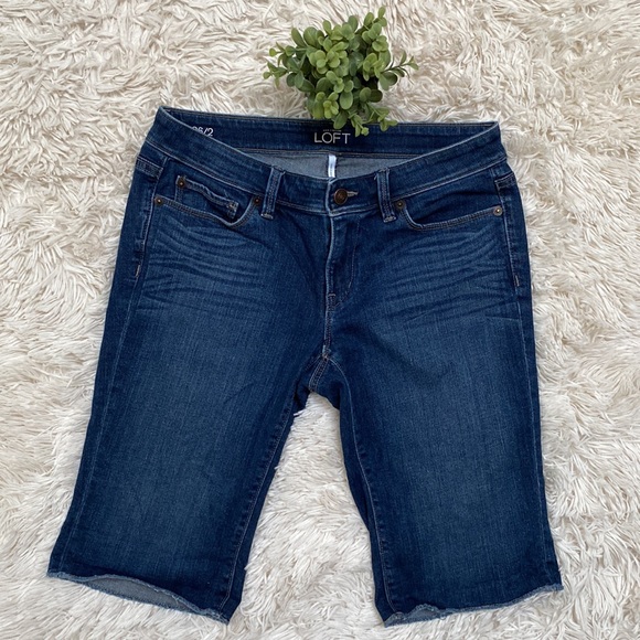 Loft Jean Shorts 💗 Dark Wash - Picture 4 of 14